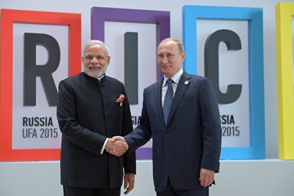 インド首相モディ、来週モスクワ訪問　プーチンと会談へ