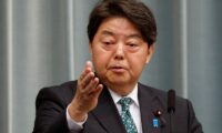 日向灘震源の地震、原子力施設に異常との報告ない＝林官房長官