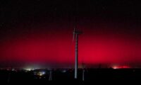 【動画あり】「血の色」に染まる北京の夜空　曰く「王朝の終焉」