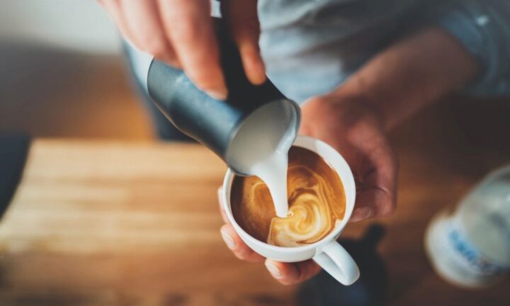 朝の一杯で差がつく！　コーヒーの健康効果と飲むベストタイミング