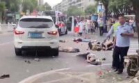 【動画あり】中国でまた社会報復か　市場へ「暴走車」突入　死傷者多数