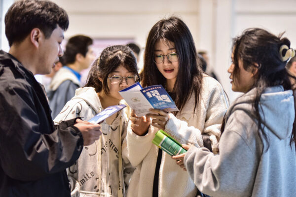 中国で３年間学んできた専門分野の名義が変わり　これまでの経験がパー？