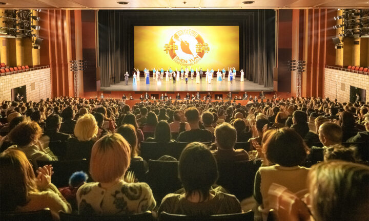 神韻公演が古都・京都で開幕　芸術家から住職まで…世界最高峰の舞台に各界から絶賛の声