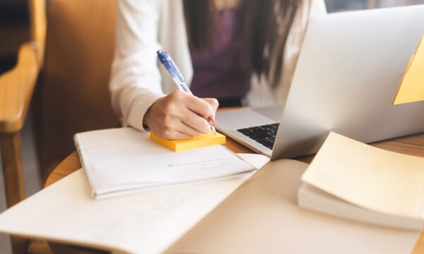 日本の大人の学力　OECD調査で世界トップレベルを維持 「読解力」「数的思考力」「問題解決能力」の3分野で評価