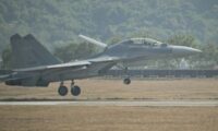 中国軍機27機が台湾海峡中間線を越境　台湾軍が厳重監視